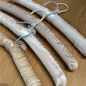 4 pc Set of Satin Padded Hangers